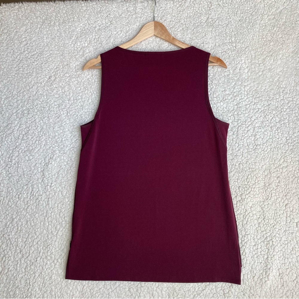 Banana Republic Women's sleeveless v-neck tank top, Sz M - Picture 13 of 16